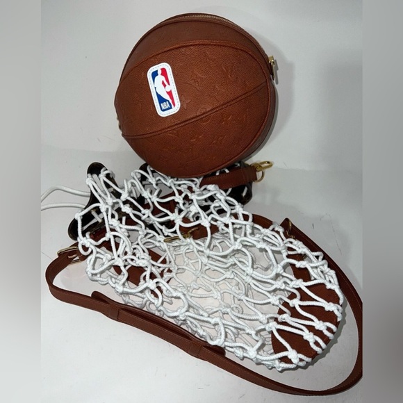 Louis Vuitton x NBA "Ball in Basket" Bag - Picture 5 of 13